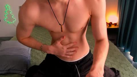 Snapshot of x_nile chatting on January 8, 7:32 am Nile online show from January 8, 7:32 am