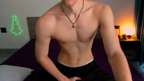 Snapshot of x_nile chatting on January 16, 4:27 am Nile online show from January 16, 4:27 am