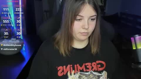 Snapshot of x_nirvana_x chatting on October 16, 3:51 am LOVE NERDS ONLY online show from October 16, 3:51 am