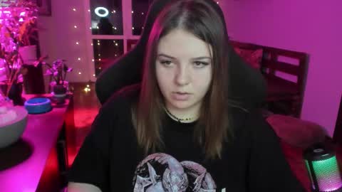 LOVE NERDS ONLY online show from February 9, 3:54 am