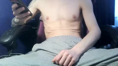 x_patri_x online show from March 5, 12:11 pm