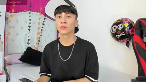 xaanderGrey online show from October 17, 7:38 pm