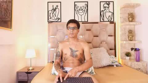 xabier online show from February 21, 9:05 pm