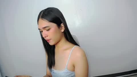 xairah_doux online show from May 16, 12:18 am