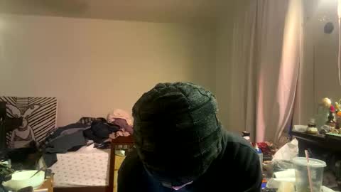 Snapshot of xander0zzz chatting on February 7, 11:41 pm xander0zzz online show from February 7, 11:41 pm