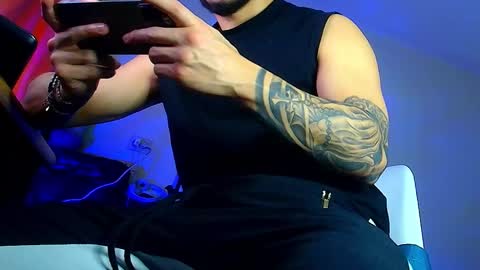 XanderCageX online show from February 7, 9:35 am