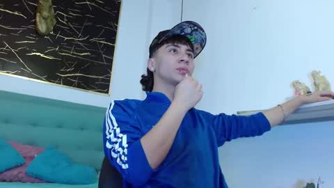 xandergrey8 online show from March 22, 12:41 pm