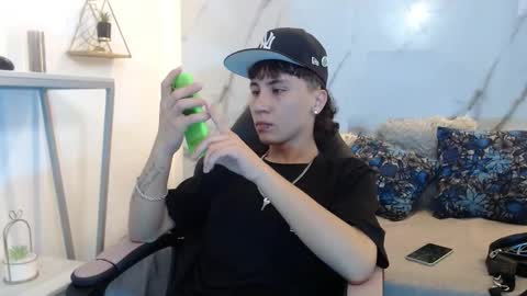 xandergrey8 online show from March 27, 7:13 pm