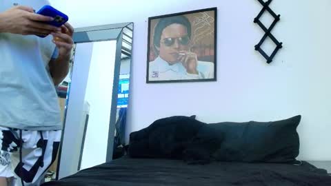 Snapshot of xanderstone00 chatting on February 13, 4:52 am Xanderstone online show from February 13, 4:52 am