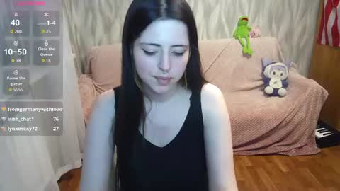 Snapshot of xangel1babyx chatting on June 11, 11:47 pm Cassie online show from June 11, 11:47 pm