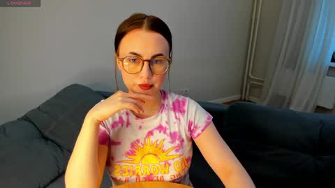 Snapshot of xapka_lapka chatting on April 25, 12:52 pm Alice online show from April 25, 12:52 pm