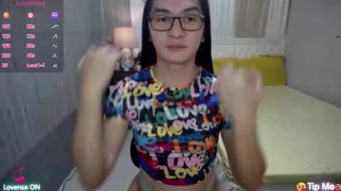 xasiantrnaslover online show from November 12, 10:52 pm