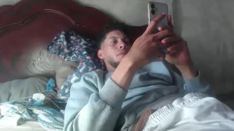 Snapshot of xavicock24 chatting on April 21, 12:44 pm xavicock24 online show from April 21, 12:44 pm