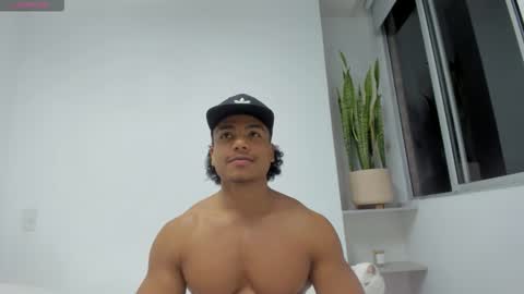 Xavier online show from December 18, 11:44 pm