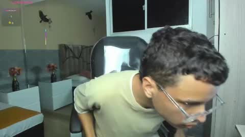 xavier fox   online show from October 31, 5:08 am