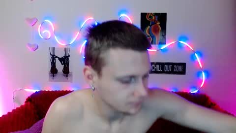 Snapshot of xavier_night81 chatting on November 6, 9:21 am xavier_night81 online show from November 6, 9:21 am