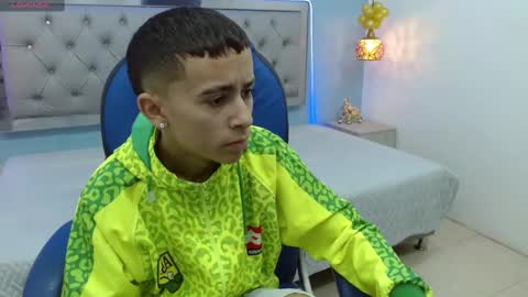 xavii_18_ online show from February 8, 12:06 pm