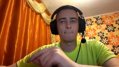 Snapshot of xayden_ chatting on July 9, 6:12 pm Vlad online show from July 9, 6:12 pm