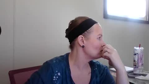 Snapshot of xbeautifulxliex chatting on March 2, 5:20 pm xbeautifulxliex online show from March 2, 5:20 pm