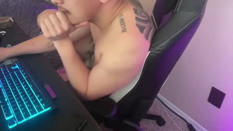 xburst online show from February 22, 8:20 pm