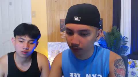 Snapshot of xcigbatecum chatting on December 20, 6:26 pm Charlie online show from December 20, 6:26 pm