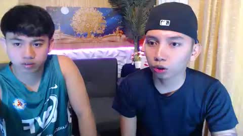 Snapshot of xcigbatecum chatting on February 2, 1:15 am Charlie online show from February 2, 1:15 am