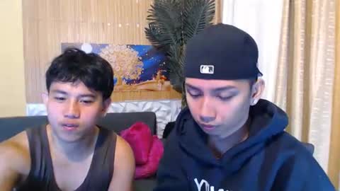 Snapshot of xcigbatecum chatting on February 10, 2:26 am Charlie online show from February 10, 2:26 am