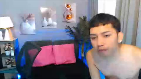 Snapshot of xcigbatecum chatting on February 18, 1:07 pm Charlie online show from February 18, 1:07 pm