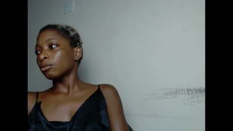 Snapshot of xcreamypussy chatting on December 17, 2:12 am xcreamypussy online show from December 17, 2:12 am