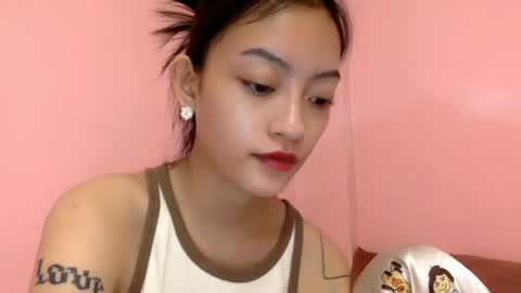 Snapshot of xcxccy19 chatting on December 27, 9:50 am Sachi Cy online show from December 27, 9:50 am