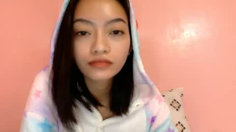 Snapshot of xcxccy19 chatting on January 7, 3:23 pm Sachi Cy online show from January 7, 3:23 pm