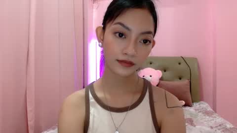 Snapshot of xcxccy19 chatting on January 21, 6:54 am Sachi Cy online show from January 21, 6:54 am