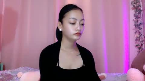 Snapshot of xcxccy19 chatting on February 9, 5:19 am Sachi Cy online show from February 9, 5:19 am