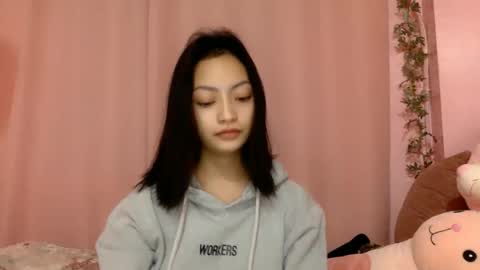 Snapshot of xcxccy19 chatting on February 9, 1:25 pm Sachi Cy online show from February 9, 1:25 pm