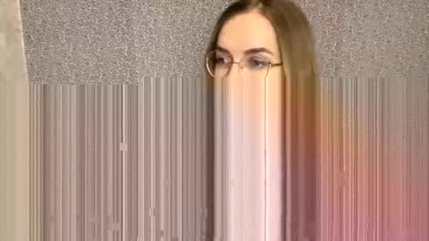 Snapshot of xelindria chatting on December 17, 2:39 am Helen online show from December 17, 2:39 am