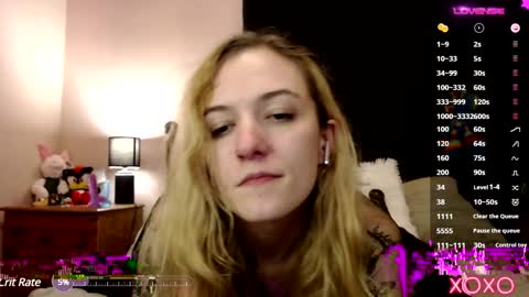 Snapshot of xelliee_rosex chatting on December 9, 2:45 am EllieeRose online show from December 9, 2:45 am