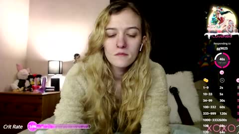 Snapshot of xelliee_rosex chatting on January 5, 12:31 am EllieeRose online show from January 5, 12:31 am