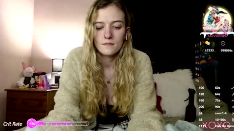 Snapshot of xelliee_rosex chatting on January 5, 4:04 am EllieeRose online show from January 5, 4:04 am