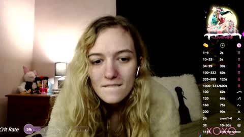 Snapshot of xelliee_rosex chatting on January 8, 6:41 am EllieeRose online show from January 8, 6:41 am