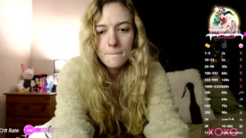 Snapshot of xelliee_rosex chatting on January 11, 6:35 am EllieeRose online show from January 11, 6:35 am