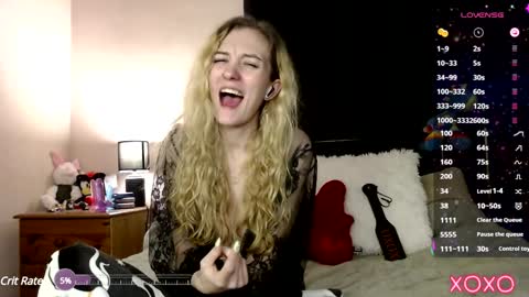 Snapshot of xelliee_rosex chatting on February 2, 9:08 am EllieeRose online show from February 2, 9:08 am