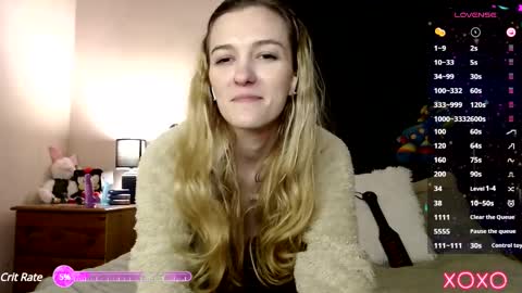 Snapshot of xelliee_rosex chatting on February 17, 9:41 pm EllieeRose online show from February 17, 9:41 pm
