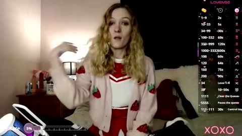Snapshot of xelliee_rosex chatting on September 24, 11:30 pm EllieeRose online show from September 24, 11:30 pm