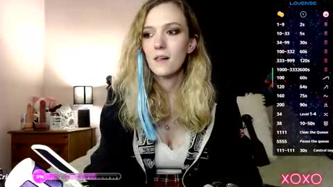 Snapshot of xelliee_rosex chatting on October 5, 7:56 pm EllieeRose online show from October 5, 7:56 pm