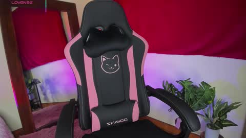 Kanae. online show from October 15, 10:43 pm