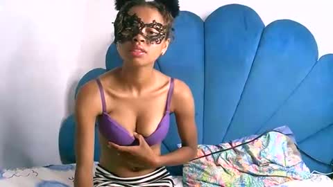 xenhuu online show from December 19, 8:16 pm