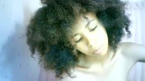 xenna610827 online show from February 4, 8:35 am