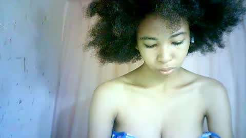 xenna610827 online show from March 11, 6:10 am