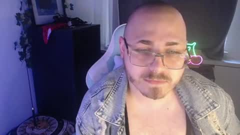 F A B I A N online show from September 24, 6:28 am