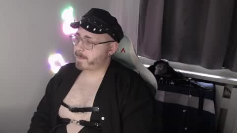 F A B I A N online show from October 25, 7:05 am